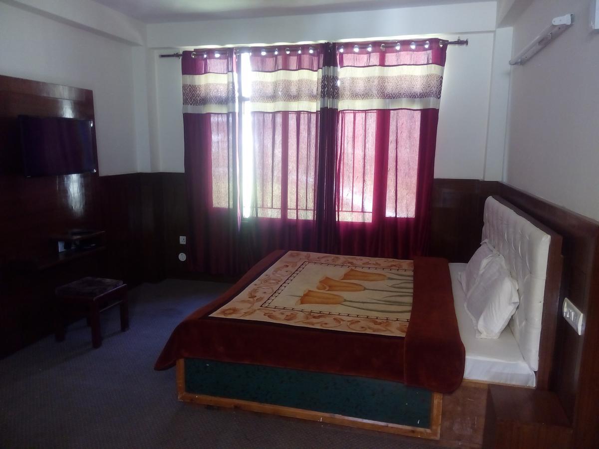 Gautam Hotel & Cottage Manāli Esterno foto